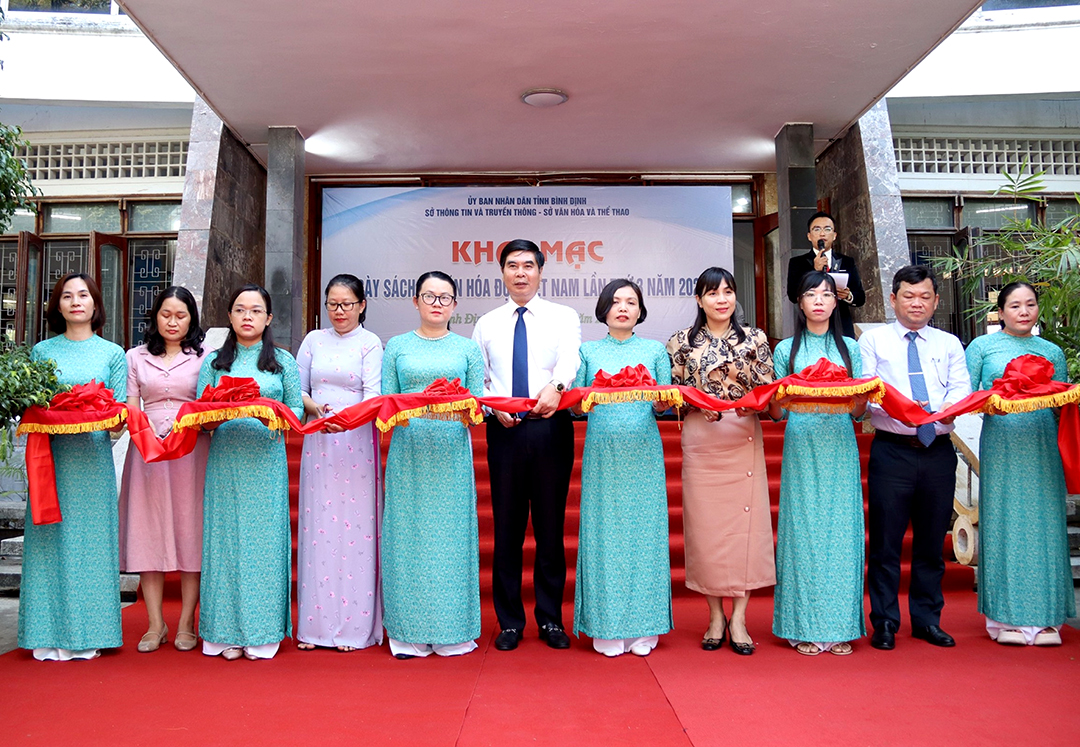 Phát động Ngày Sách và Văn hóa đọc Việt Nam năm 2024 tại Bình Định